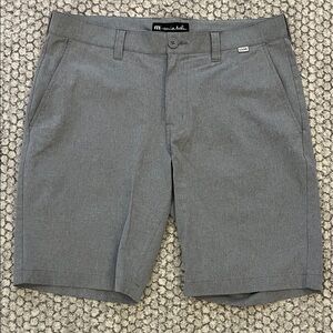Travis Mathew Men’s Charcoal Flat Front Shorts Size 32